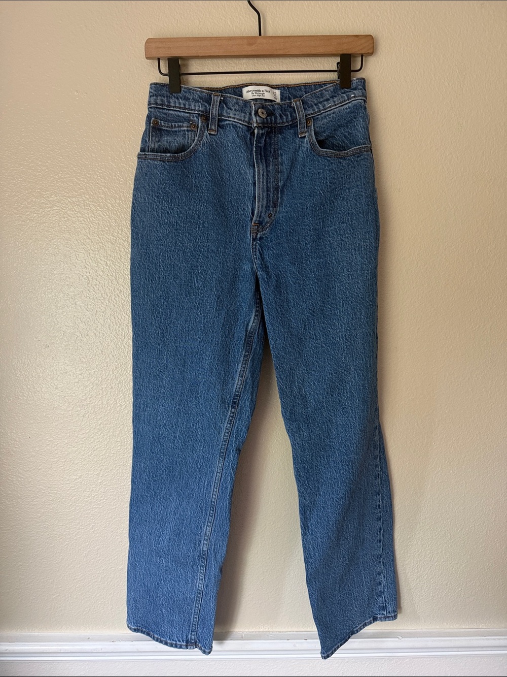 Abercrombie & Fitch 90’s Straight Leg Ultra Highrise Women’s Jeans 27/4S